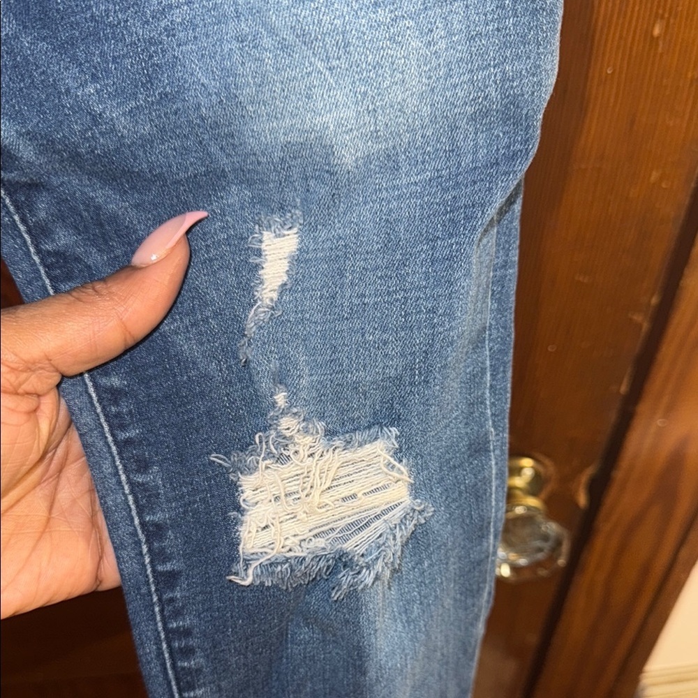Abercrombie & Fitch High Rise Blue Jeans with Distressed Details - Curve Love - Picture 6 of 9